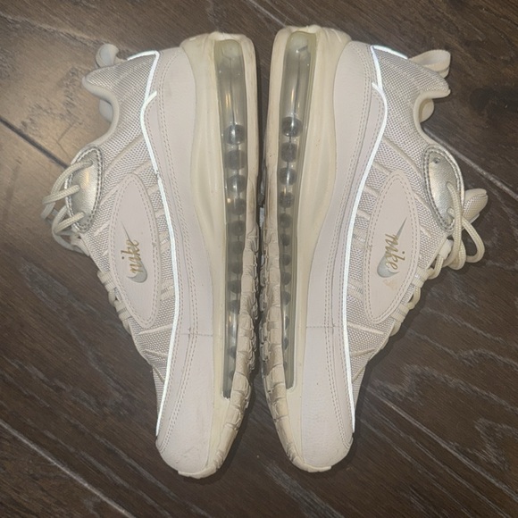Women’s Nike air max - Picture 3 of 5
